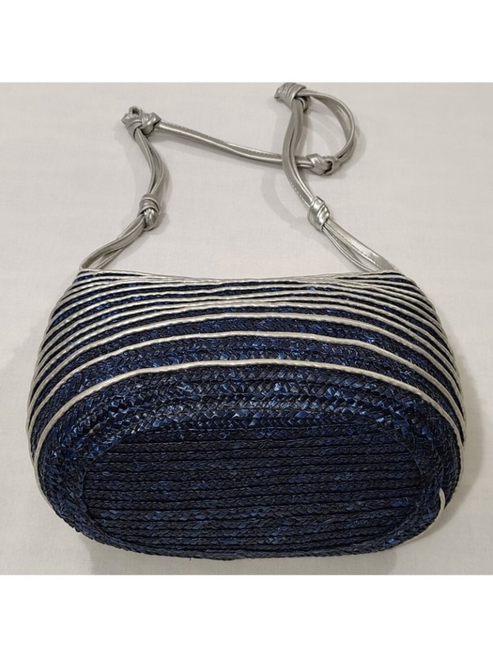 Worthington Straw Woven Shoulder Bag Purse Handbag Blue Silver Stripe Lined - Picture 3 of 16